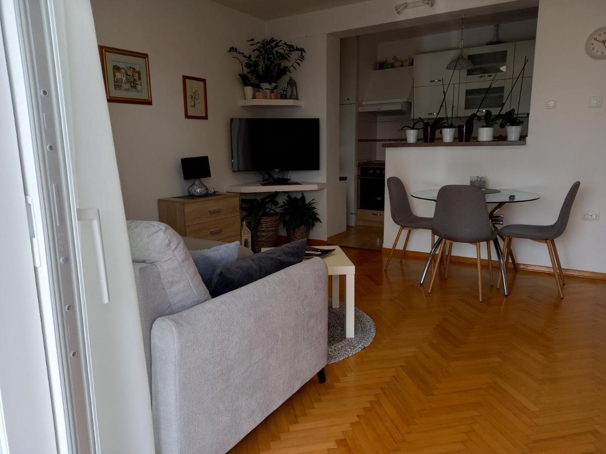 Apartments Anita ツリクヴェニツァ エクステリア 写真