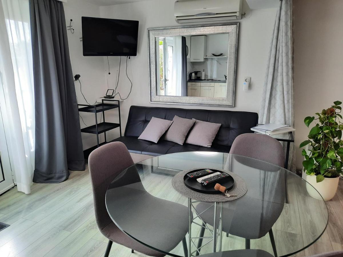 Apartments Anita ツリクヴェニツァ エクステリア 写真